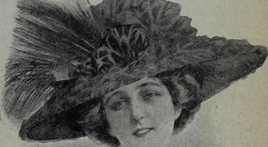 An illustration from Tissus et nouveauts 1910, 1910, leaf 100