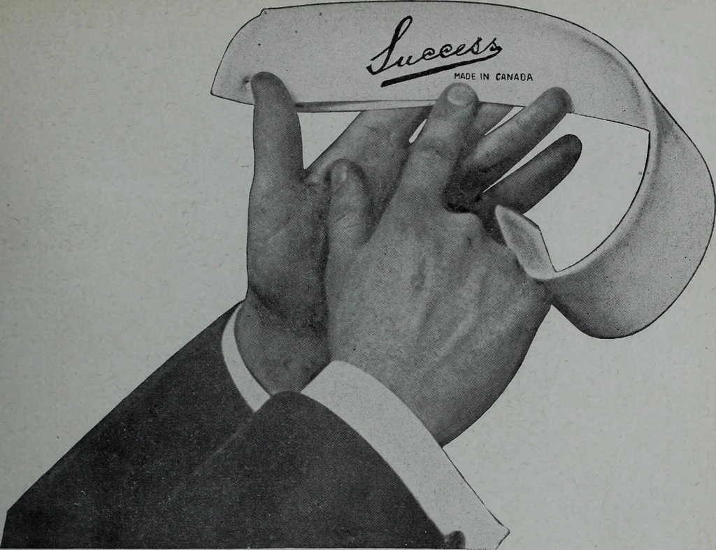 An illustration from Tissus et nouveauts 1910, 1910, leaf 128