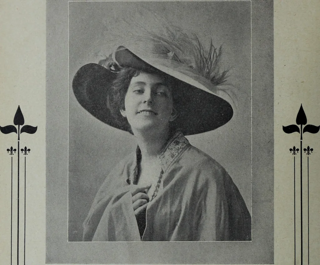 An illustration from Tissus et nouveauts 1910, 1910, leaf 19