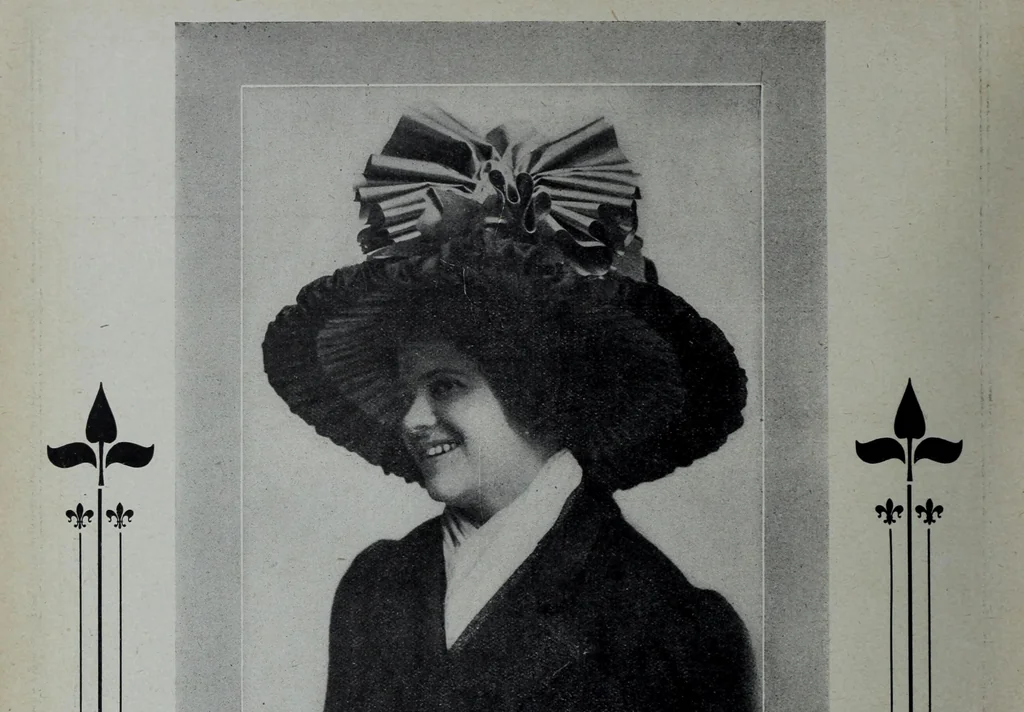 An illustration from Tissus et nouveauts 1910, 1910, leaf 21
