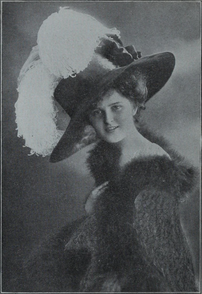 An illustration from Tissus et nouveauts 1910, 1910, leaf 245