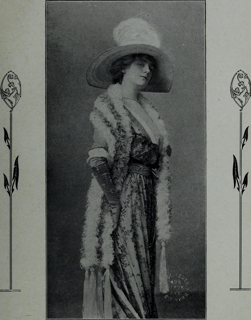 An illustration from Tissus et nouveauts 1910, 1910, leaf 364