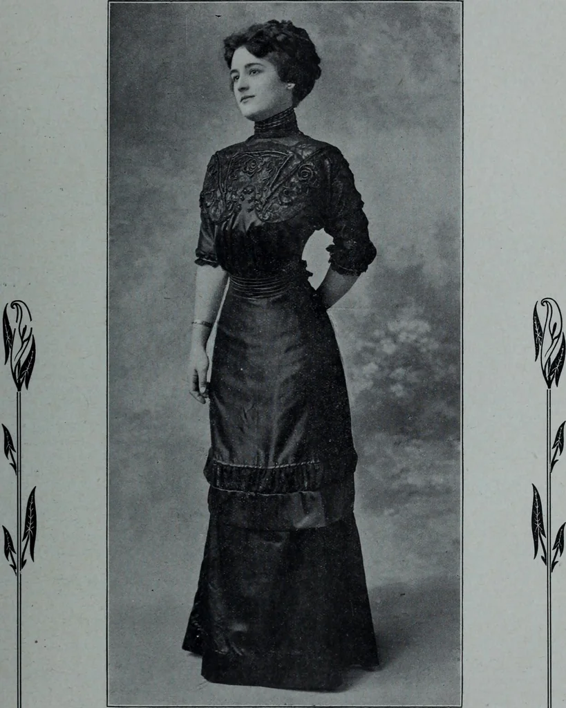 An illustration from Tissus et nouveauts 1910, 1910, leaf 408