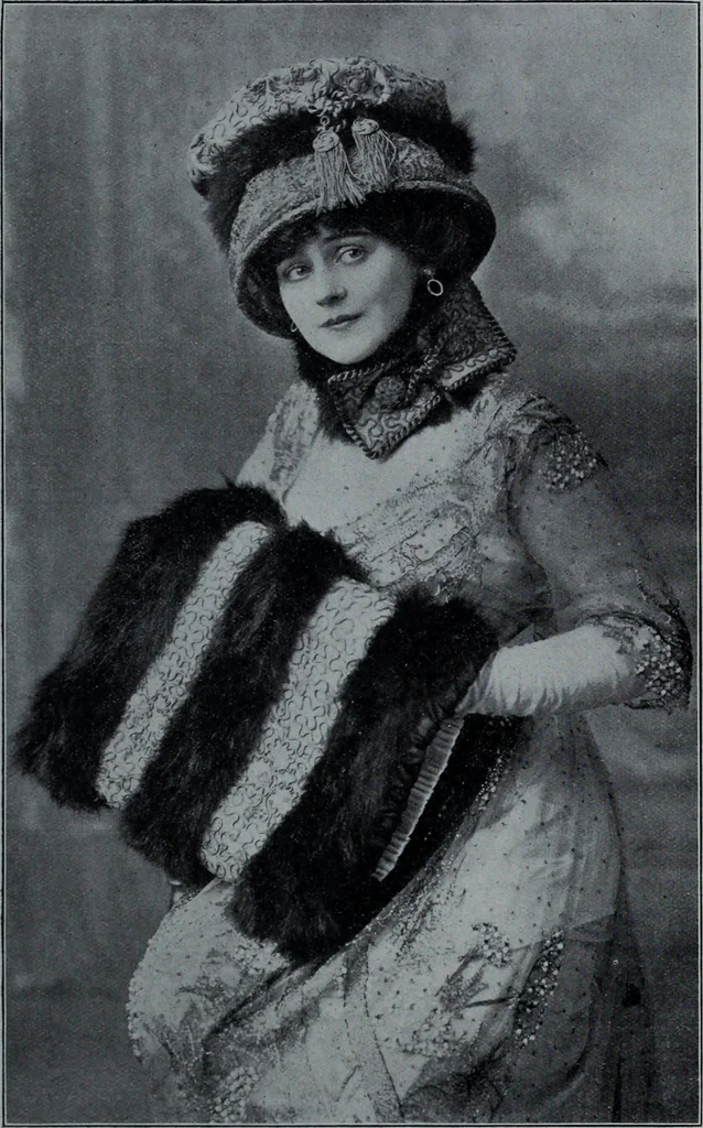 An illustration from Tissus et nouveauts 1910, 1910, leaf 524