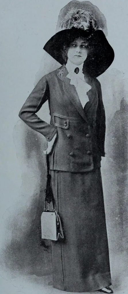 An illustration from Tissus et nouveauts 1911, 1911, leaf 376