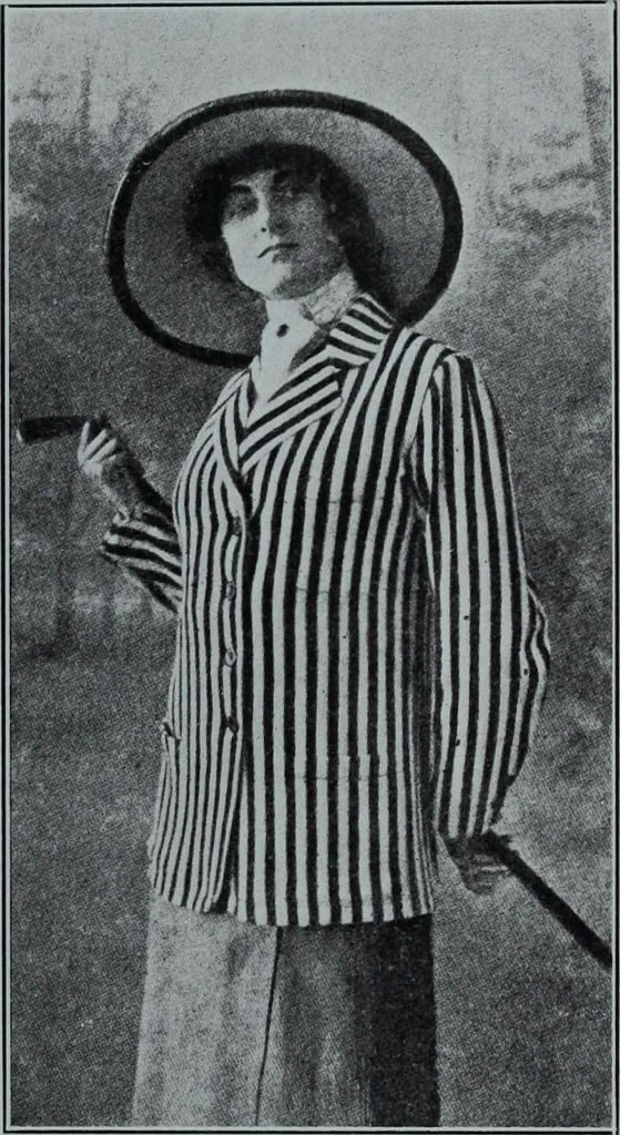 An illustration from Tissus et nouveauts 1912, 1912, leaf 212