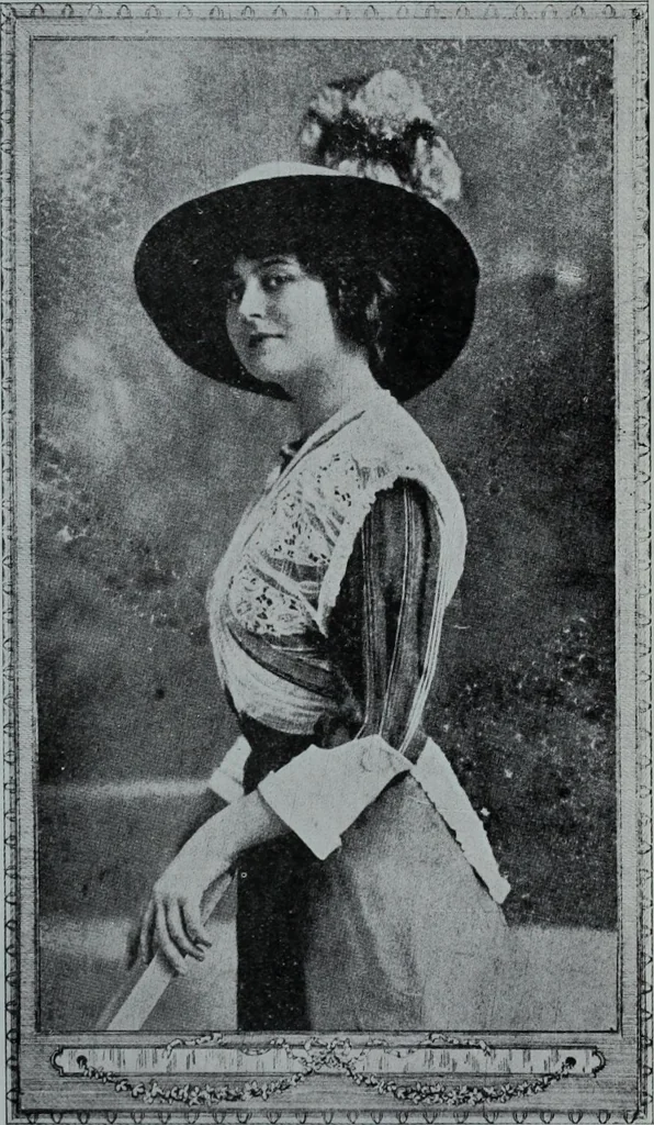 An illustration from Tissus et nouveauts 1912, 1912, leaf 286