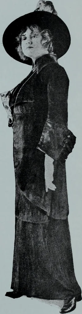 An illustration from Tissus et nouveauts 1912, 1912, leaf 324