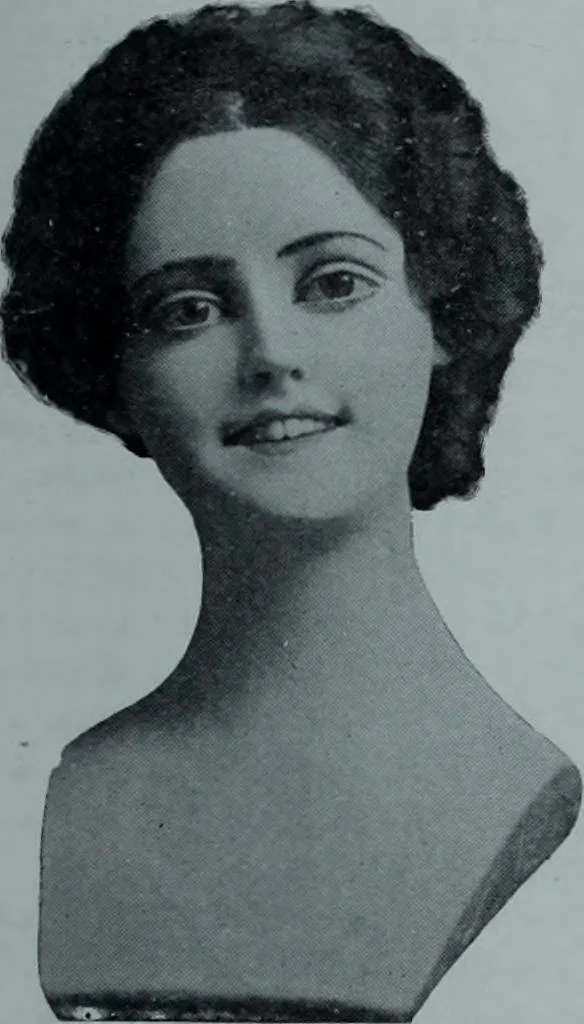 An illustration from Tissus et nouveauts 1912, 1912, leaf 370