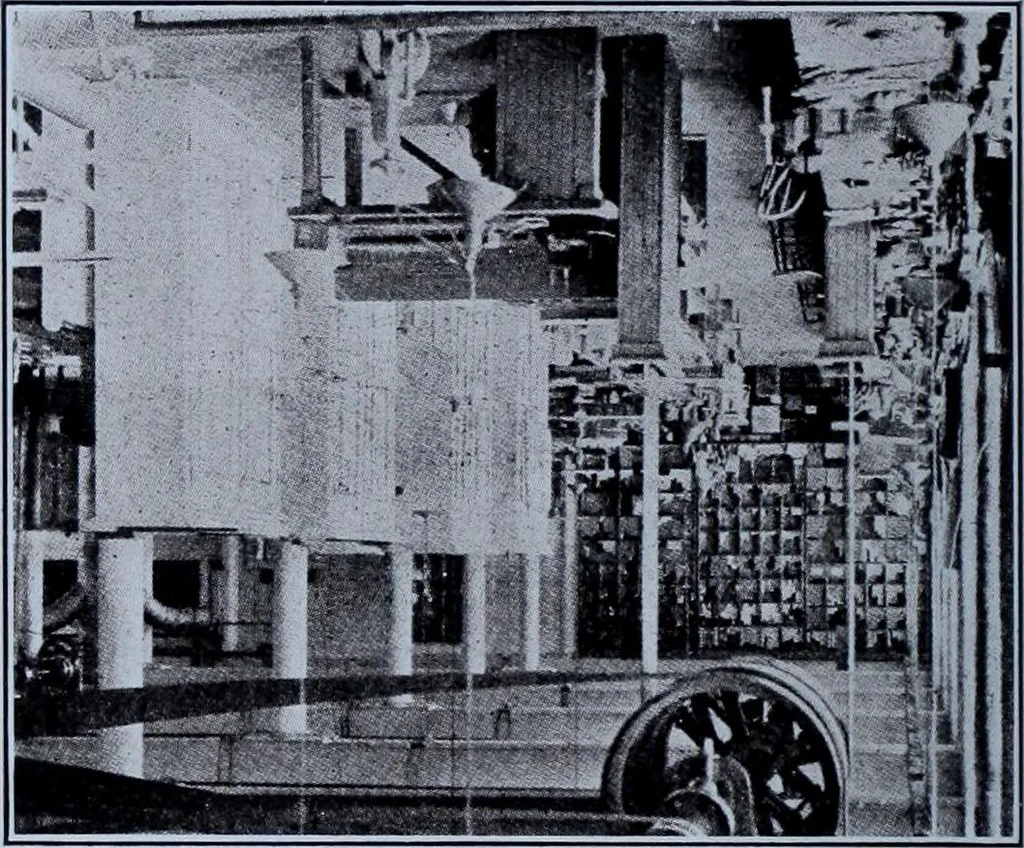 An illustration from Tissus et nouveauts 1912, 1912, leaf 389