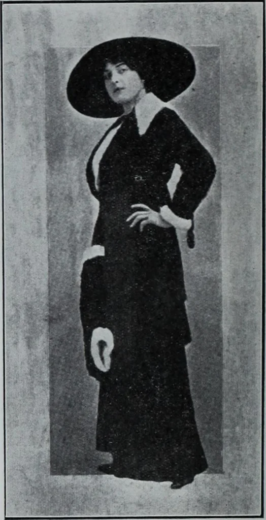 An illustration from Tissus et nouveauts 1912, 1912, leaf 411