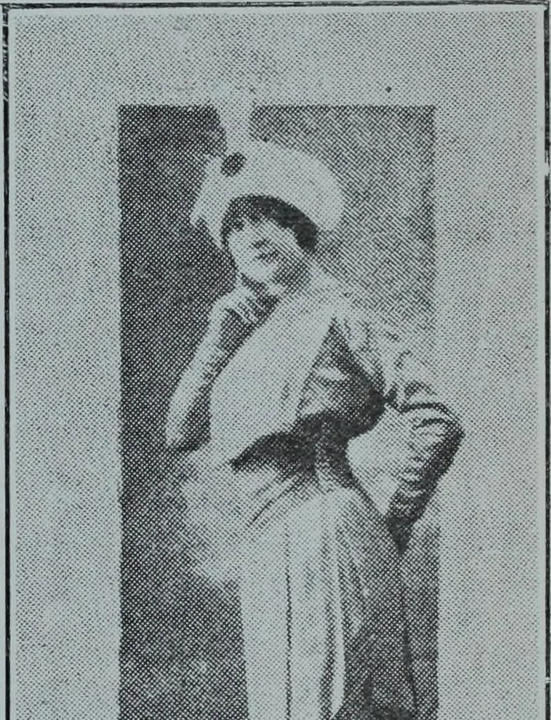 An illustration from Tissus et nouveauts 1912, 1912, leaf 492