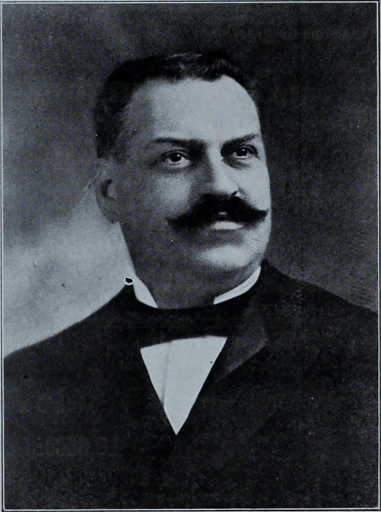 An illustration from Tissus et nouveauts 1912, 1912, leaf 88