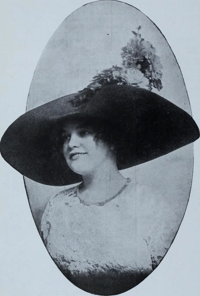 An illustration from Tissus et nouveauts 1912, 1912, leaf 95