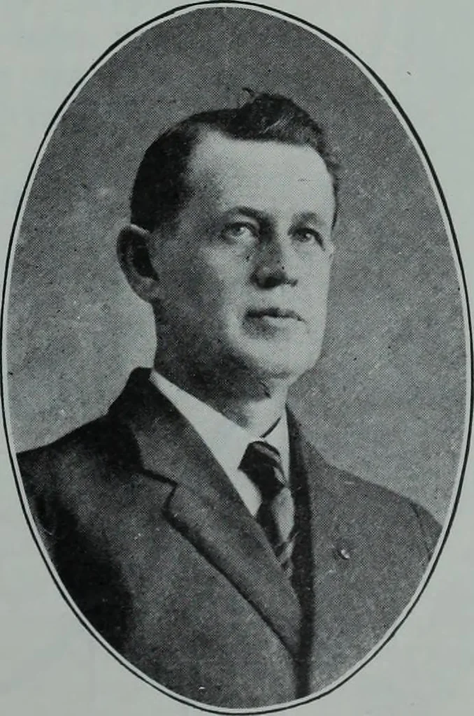 An illustration from Tissus et nouveauts 1913, 1913, leaf 12