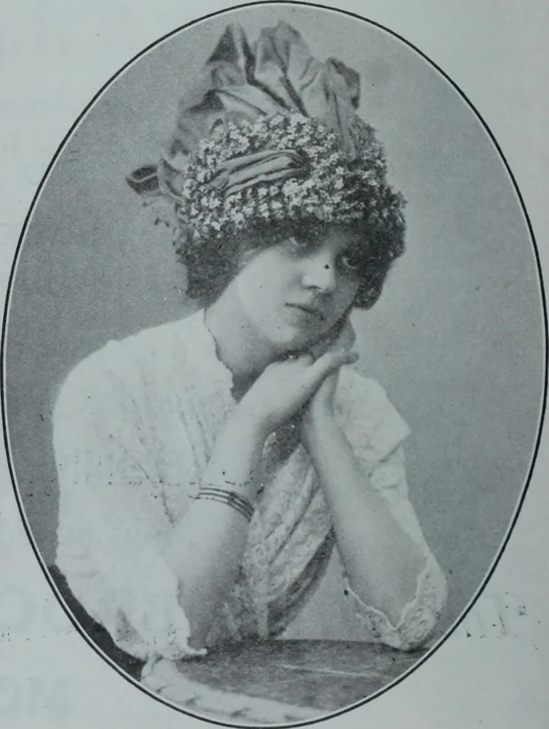 An illustration from Tissus et nouveauts 1913, 1913, leaf 149