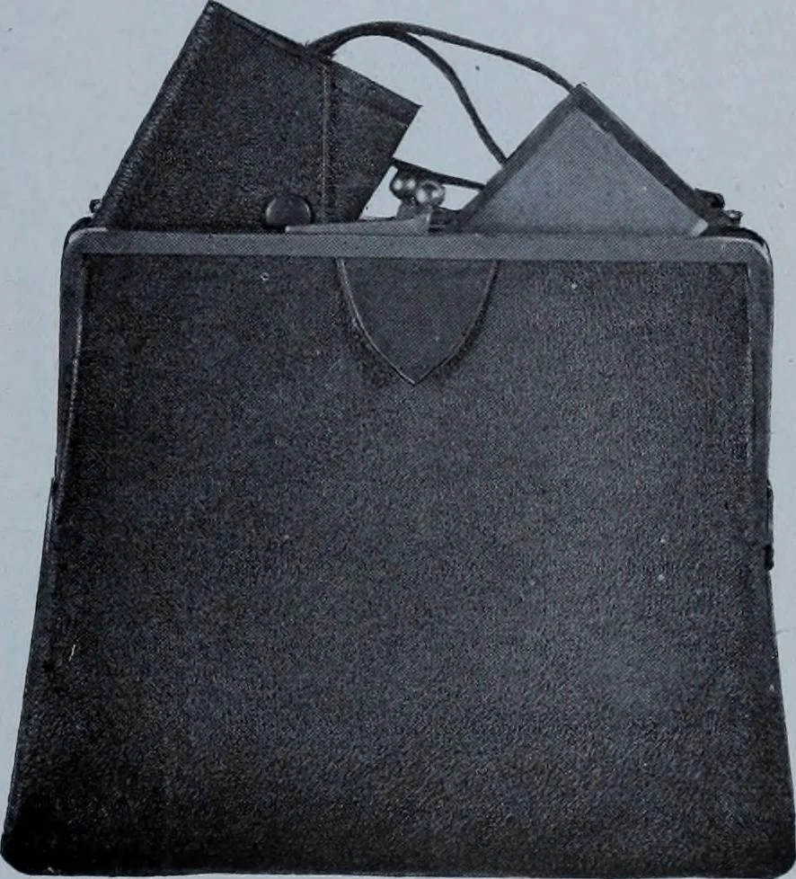 An illustration from Tissus et nouveauts 1913, 1913, leaf 250