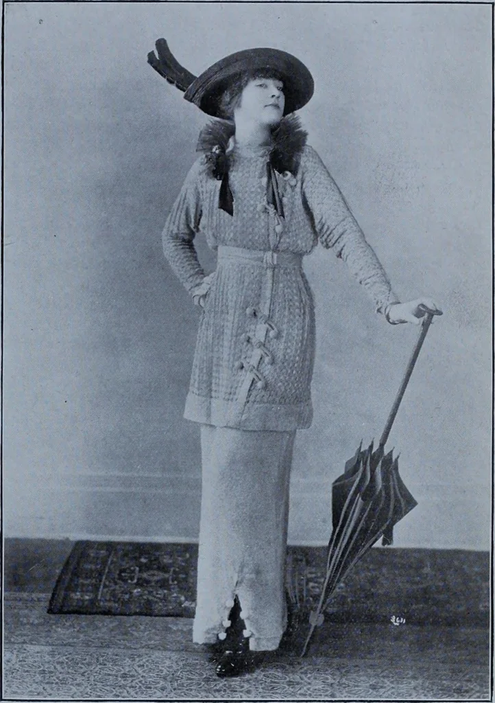 An illustration from Tissus et nouveauts 1913, 1913, leaf 348