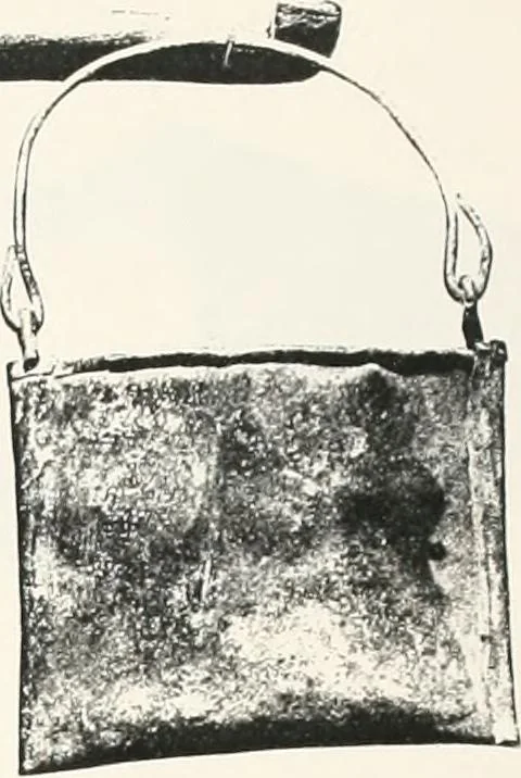 An illustration from Tomb of Yuaa and Thuiu, 1908, leaf 194