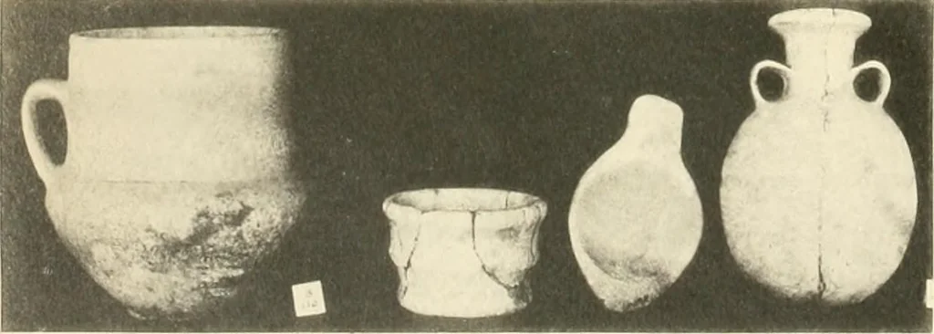 An illustration from Tombs of the third Egyptian dynasty at Reqâqnah and Bêt Khallâf, 1904, leaf 125
