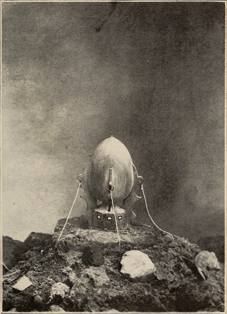 An illustration from To the moon and back in ninety days : a thrilling narrative of blended science and adventure, 1922, leaf 56