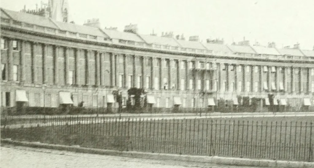 An illustration from Town planning, past, present and possible, 1911, leaf 376