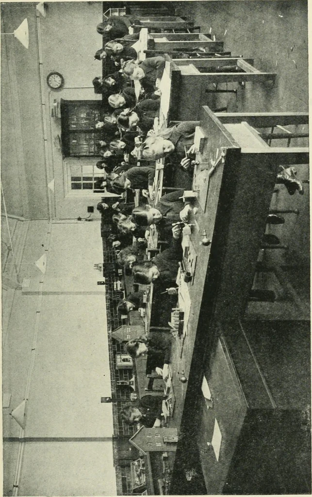 An illustration from Toy-making in school and home, 1916, leaf 18