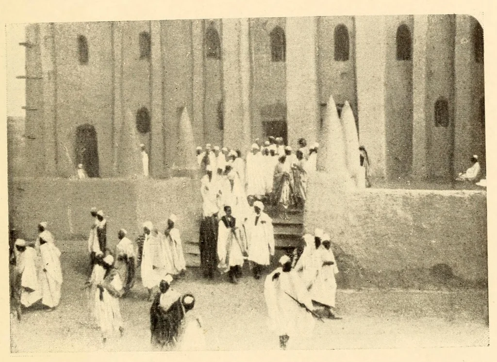 An illustration from Études sur l'Islam et les tribus du Soudan .., 1920, leaf 271