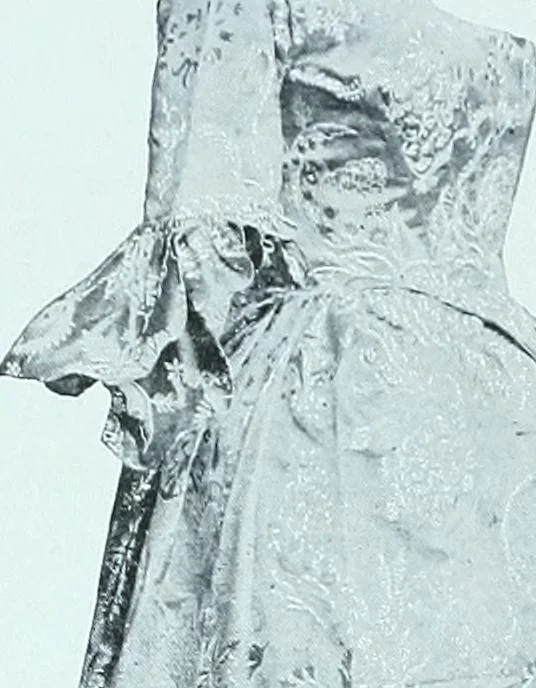 An illustration from Two centuries of costume in America, MDCXX-MDCCCXX, 1903, leaf 345