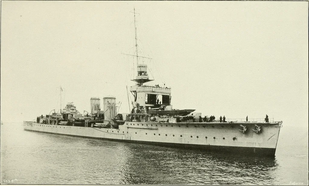 An illustration from Two centuries of shipbuilding by the Scotts at Greenock. Partly reprinted from "Engineering", 1920, leaf 144