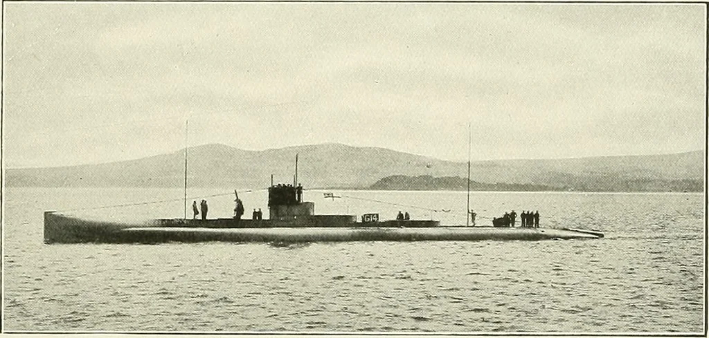 An illustration from Two centuries of shipbuilding by the Scotts at Greenock. Partly reprinted from "Engineering", 1920, leaf 172