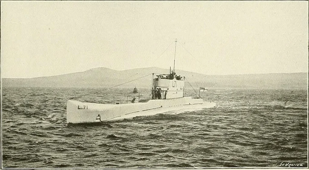An illustration from Two centuries of shipbuilding by the Scotts at Greenock. Partly reprinted from "Engineering", 1920, leaf 172