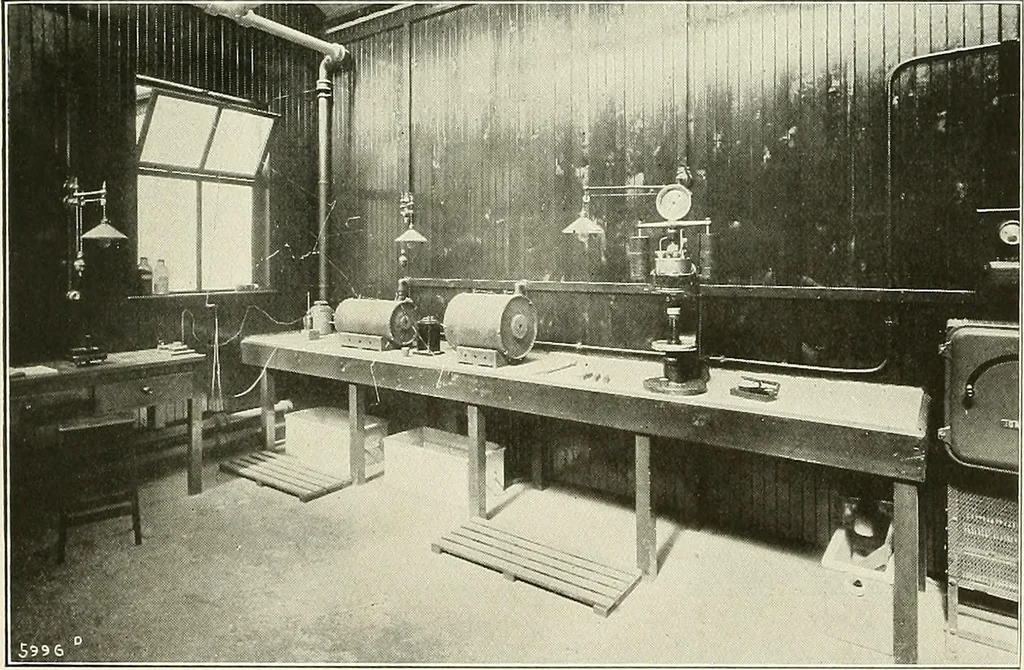 An illustration from Two centuries of shipbuilding by the Scotts at Greenock. Partly reprinted from "Engineering", 1920, leaf 304