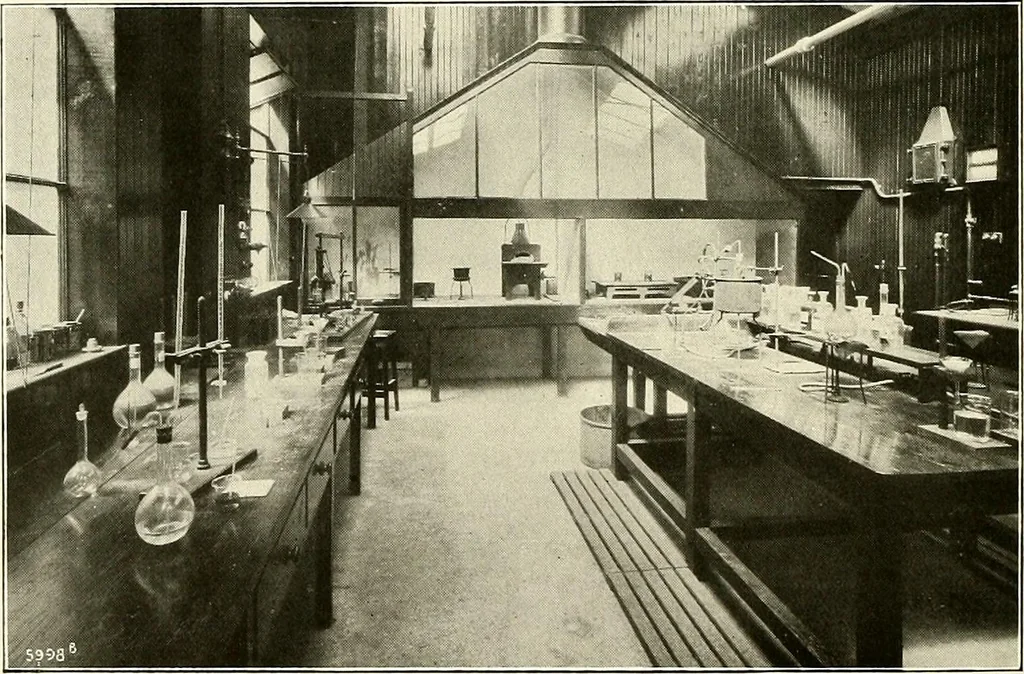An illustration from Two centuries of shipbuilding by the Scotts at Greenock. Partly reprinted from "Engineering", 1920, leaf 305