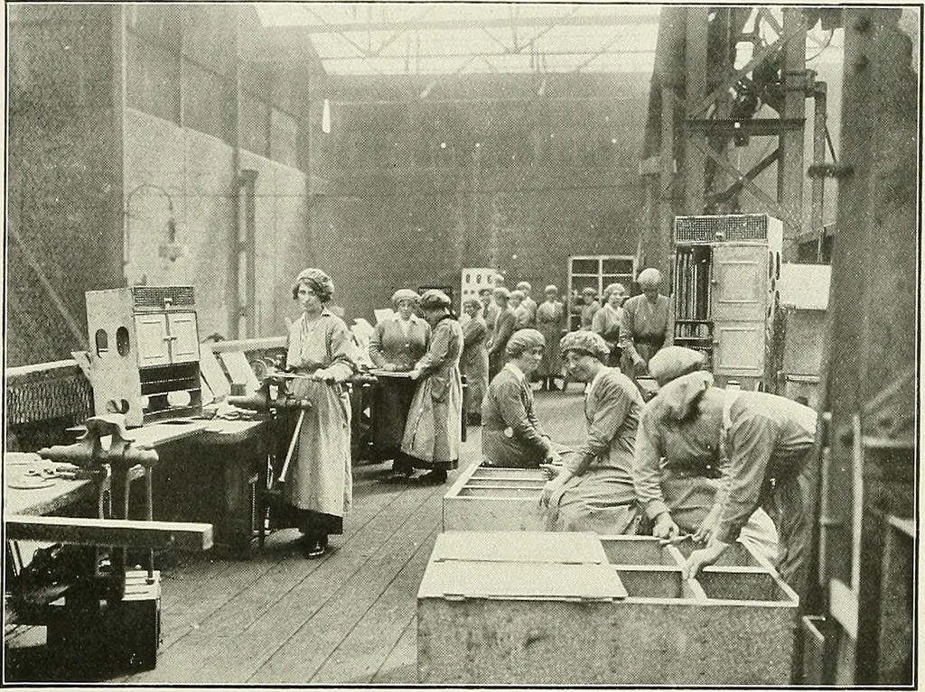 An illustration from Two centuries of shipbuilding by the Scotts at Greenock. Partly reprinted from "Engineering", 1920, leaf 338