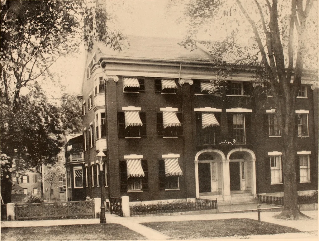 An illustration from Typical New England homes : Portland edition, 1904, leaf 100