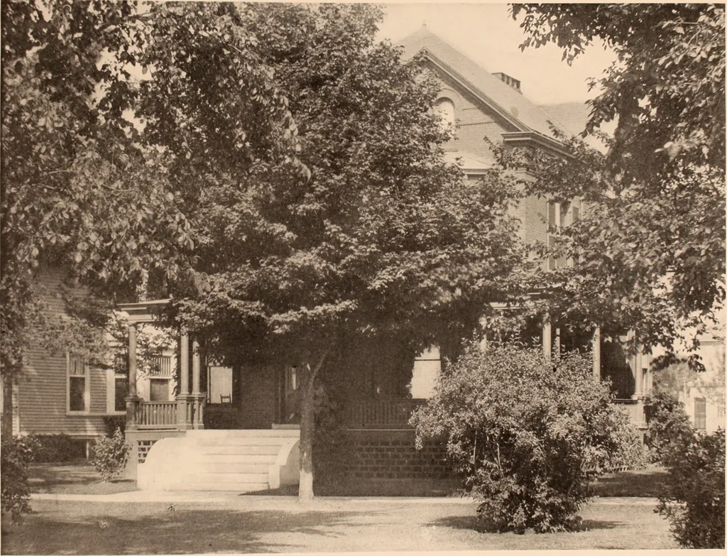 An illustration from Typical New England homes : Portland edition, 1904, leaf 72