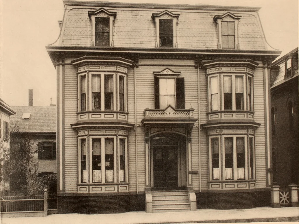 An illustration from Typical New England homes : Portland edition, 1904, leaf 92