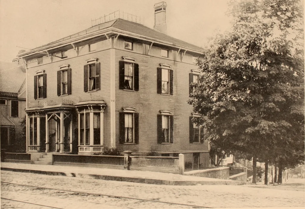 An illustration from Typical New England homes : Portland edition, 1904, leaf 94