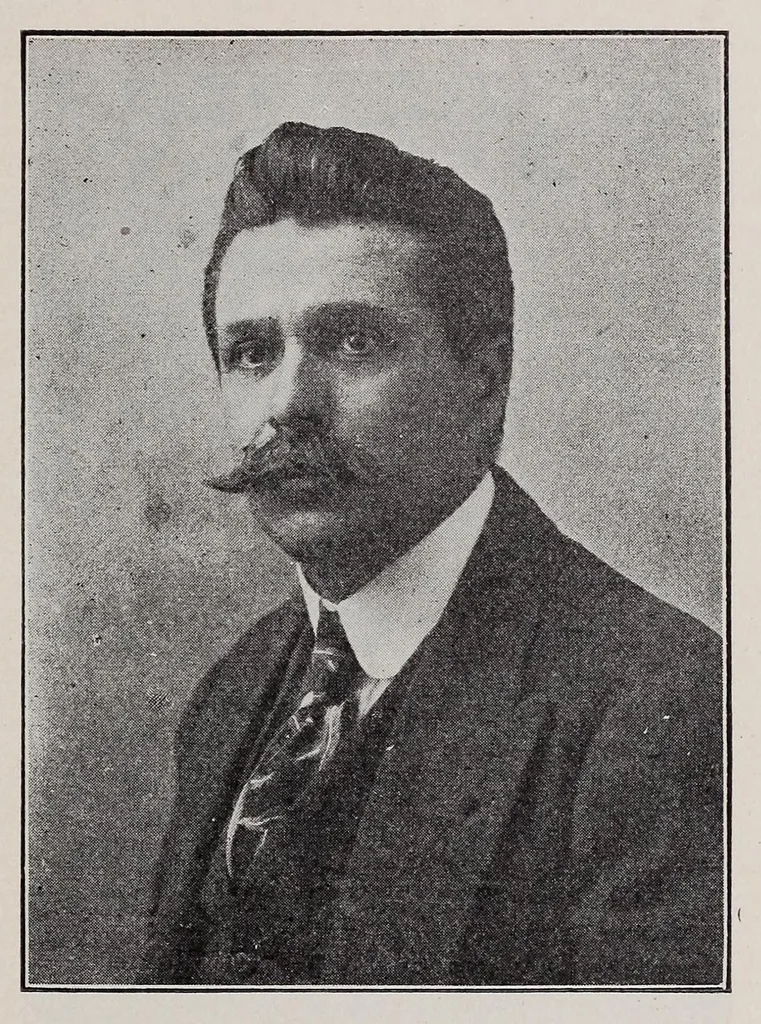 An illustration from Un gran descubrimiento arqueológico : los tecpaneca en el Valle de México, 1920, leaf 5