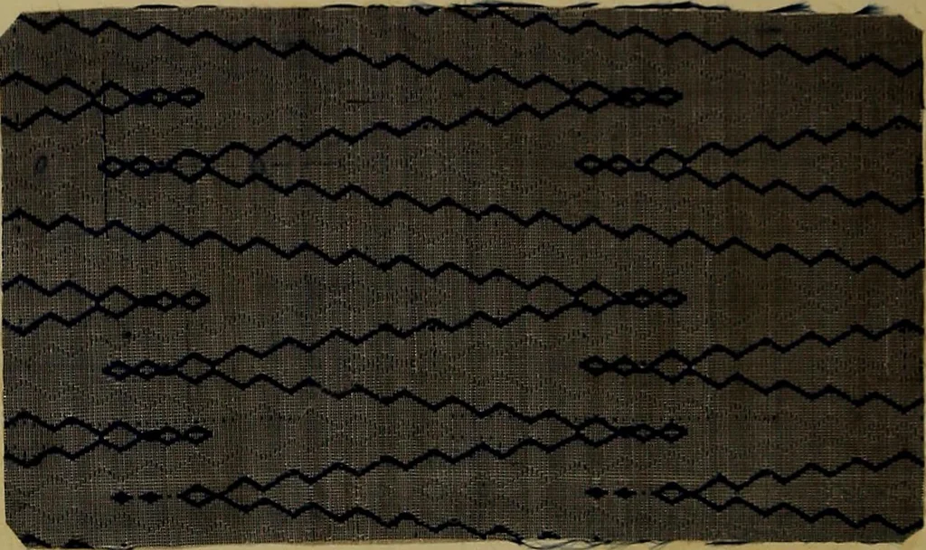 An illustration from [Un metier de fabrique, avec la dénomination des diverses objects nécessaires à la fabrication de l'étoffe, 1835, leaf 227