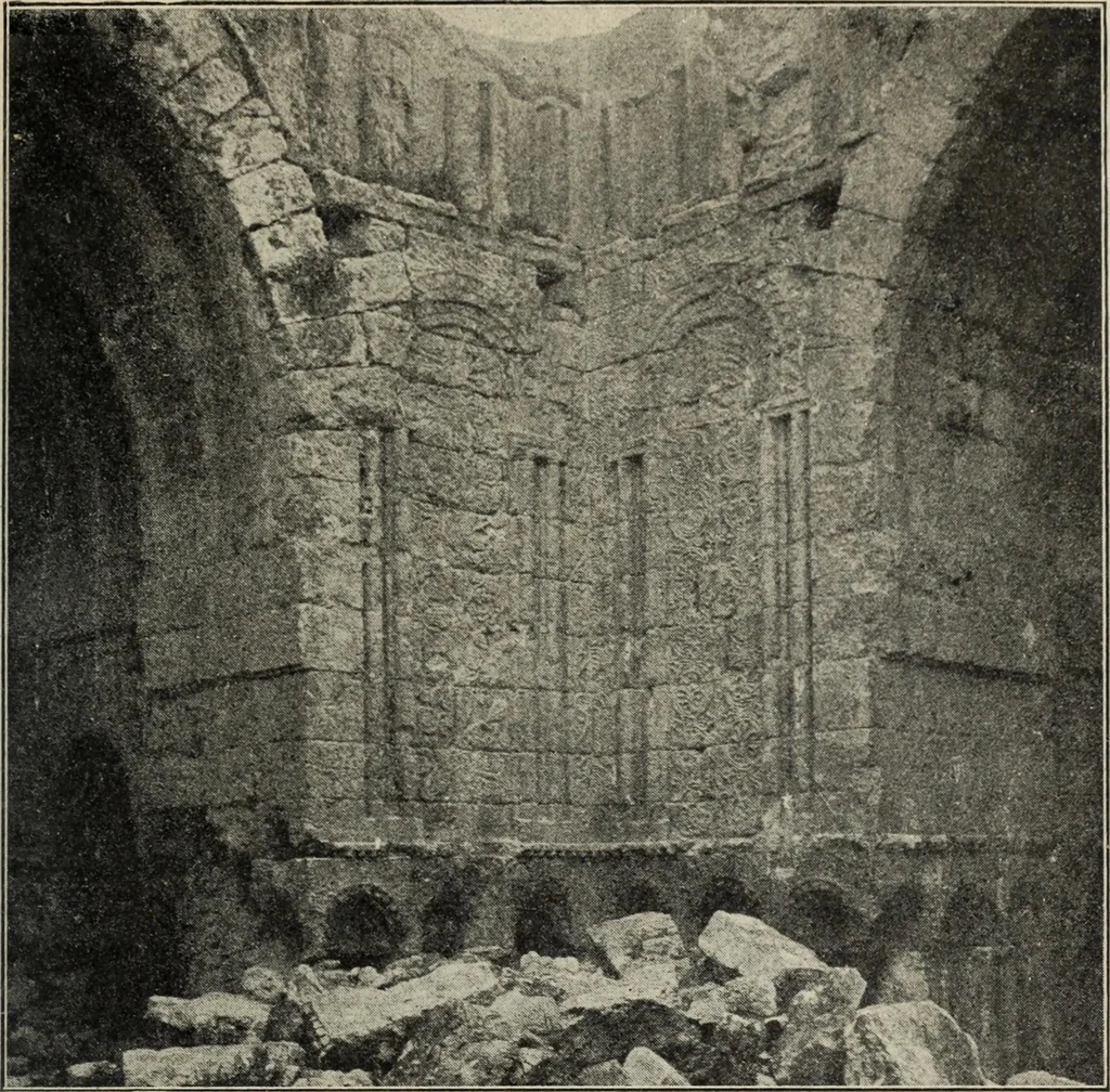 An illustration from Ursprung der christlichen Kirchenkunst, neue Tatsachen und Grundsätze der Kunstforschung, erörtert von Josef Strzygowski. Deutsche, vermehrte Originalausgabe, 1920, leaf 236