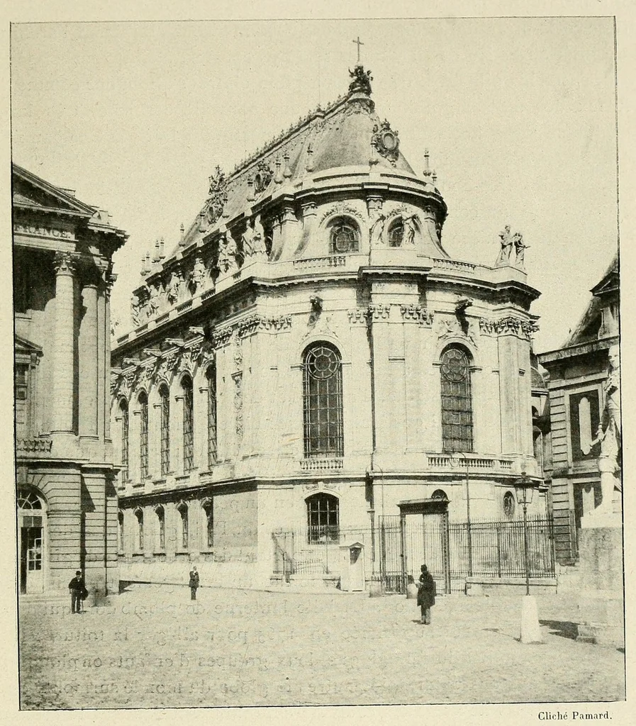 An illustration from Versailles, le château--les jardins--les Trianons-- le musée--la ville, 1904, leaf 105