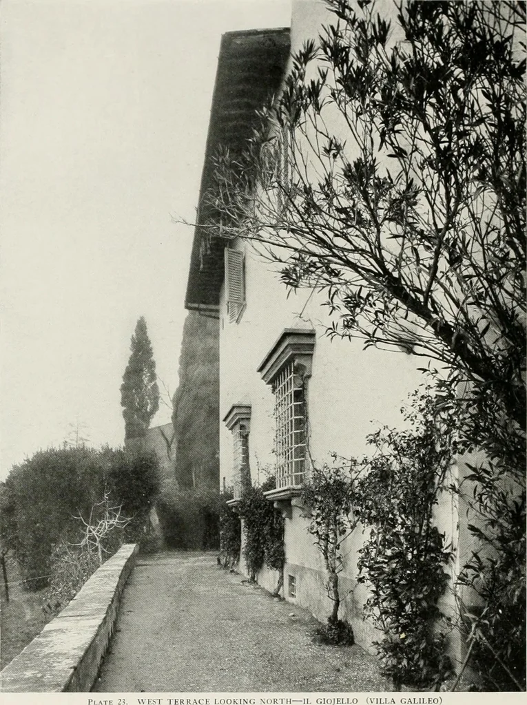 An illustration from Villas of Florence and Tuscany, 1922, leaf 117
