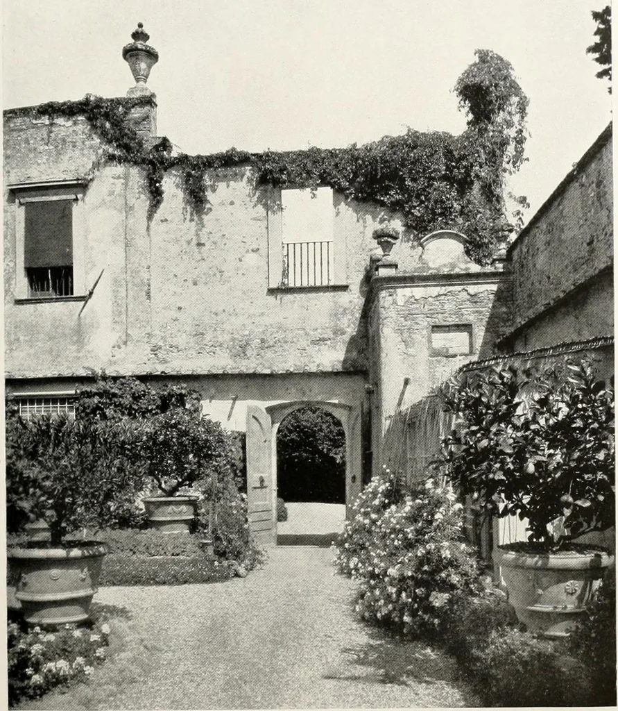 An illustration from Villas of Florence and Tuscany, 1922, leaf 100