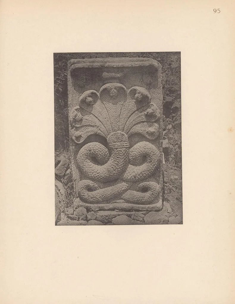 An illustration from Viśvakarma : Examples of Indian architecture, sculpture, painting, handicraft / First series, one hundred examples of Indian sculpture .., 1914, leaf 225