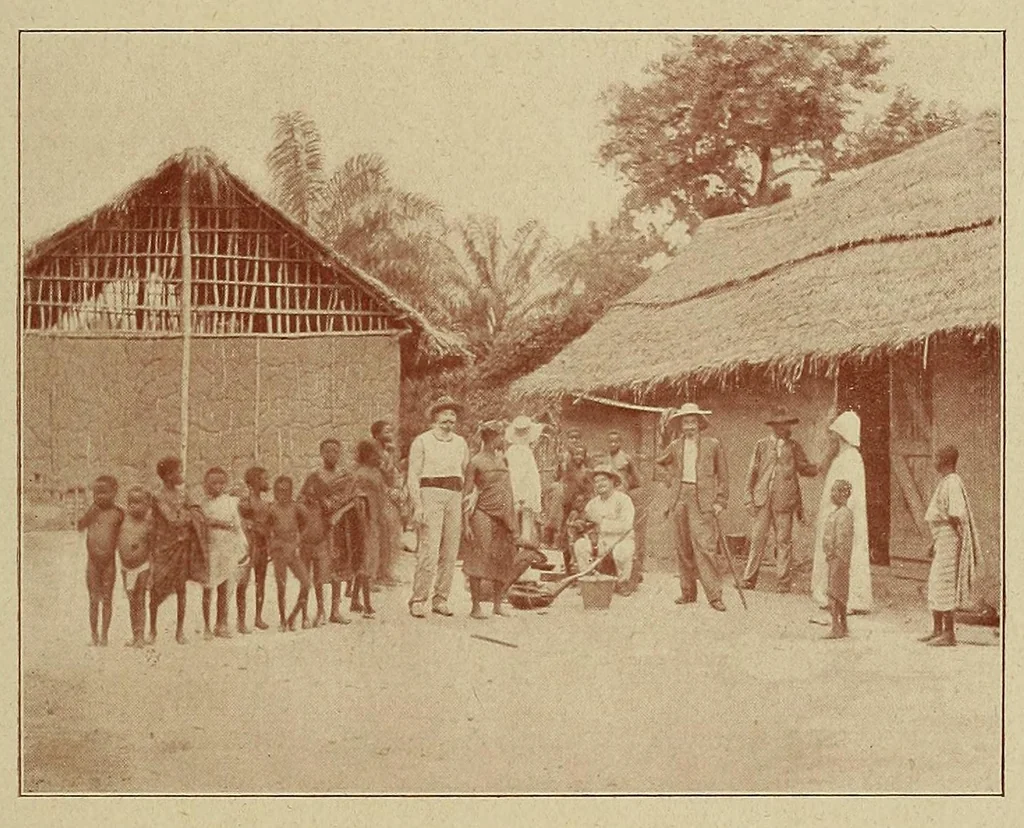 An illustration from Voyage au Dahomey et à la Côte d'Ivoire, 1903, leaf 229