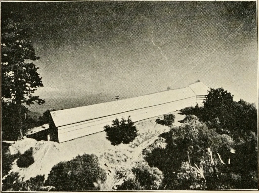 An illustration from A voyage in space; a course of six lectures "adapted to a juvenile auditory" delivered at the Royal Institution at Xmas 1913, 1915, leaf 141
