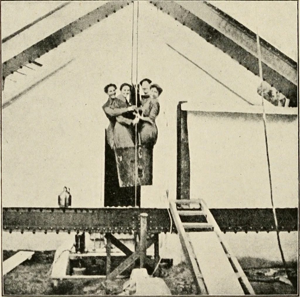 An illustration from A voyage in space; a course of six lectures "adapted to a juvenile auditory" delivered at the Royal Institution at Xmas 1913, 1915, leaf 145