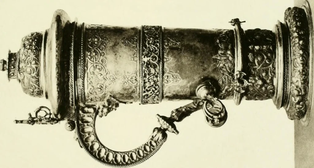 An illustration from The Waddesdon bequest : catalog of the works of art bequeathed to the British Museum by Baron Ferdinand Rothschild, 1898, 1902, leaf 202